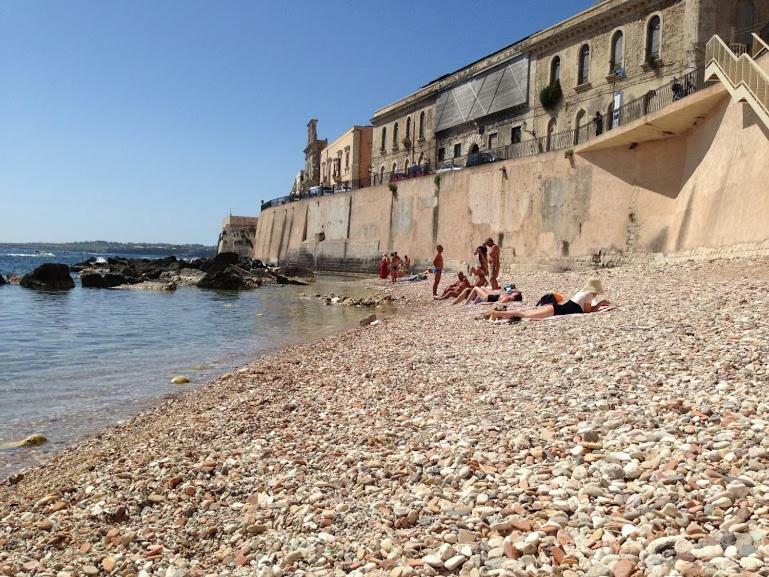 Una Terrazza Per Due Сиракузы Экстерьер фото